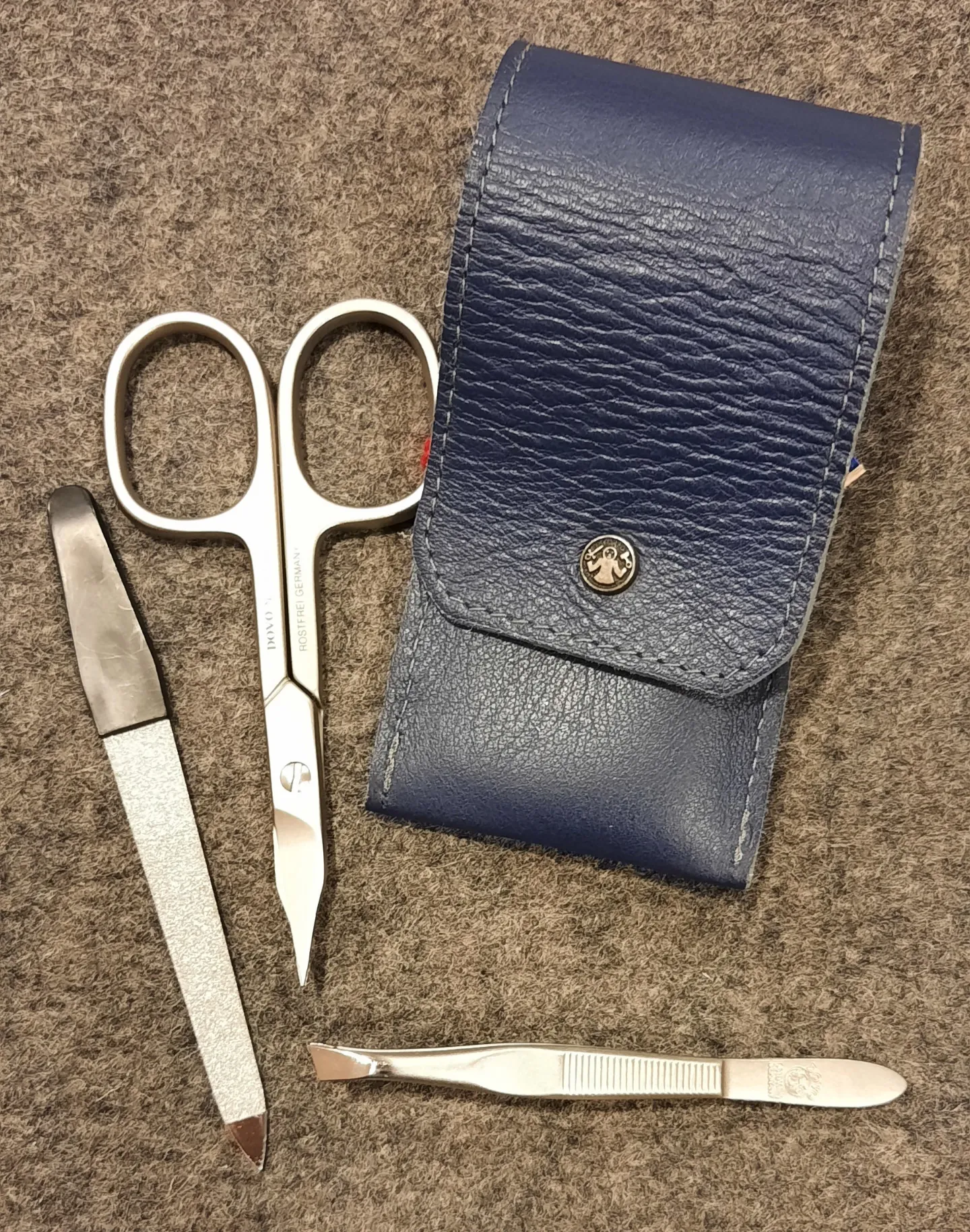 Maniküretui  blau rostfrei Kombischere(Nagel&Haut),Saphirfeile,Pinzette