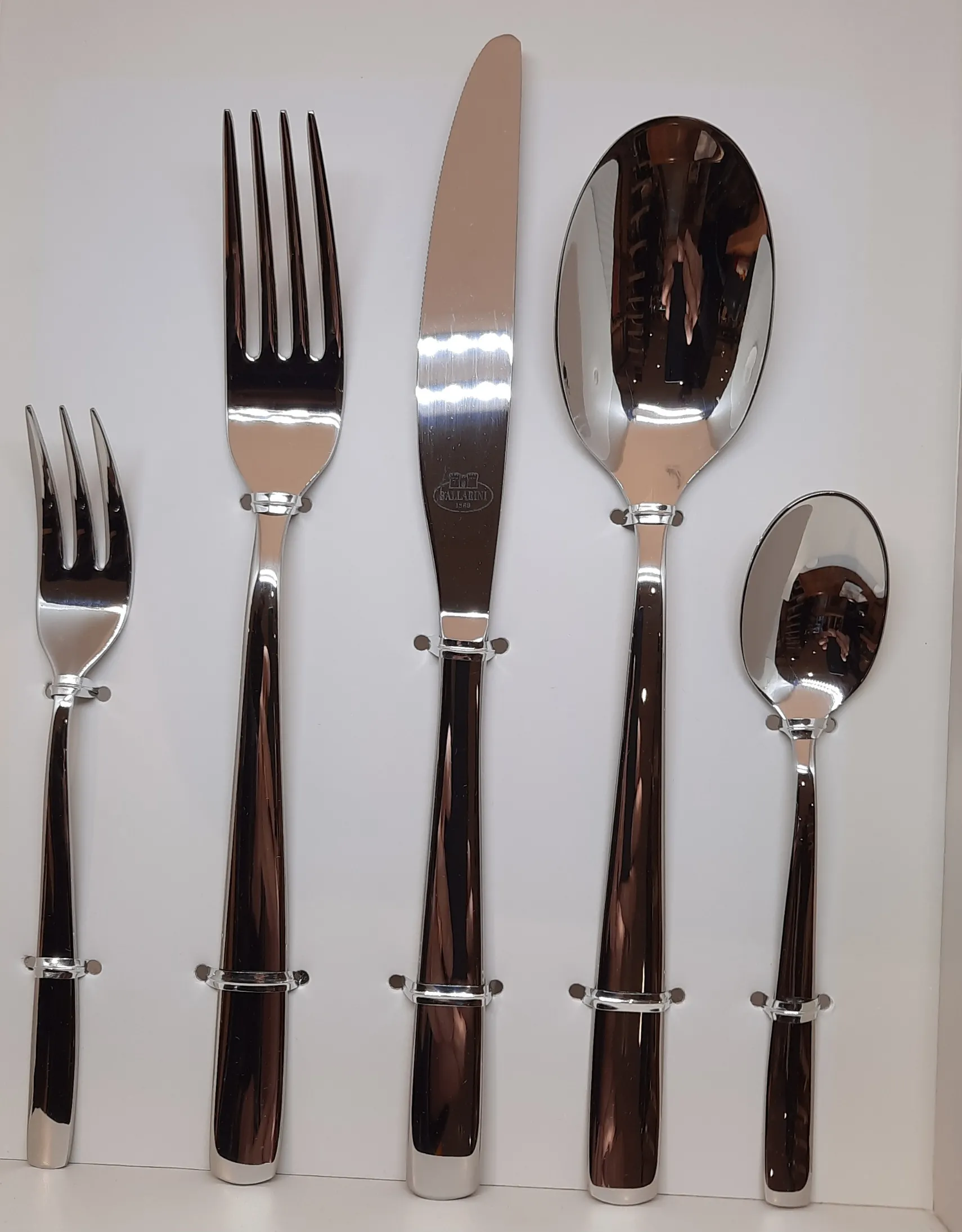 GEMA/JOLINA 60 teiliges Besteckset für 12 Personen, spülmaschinengeeignet