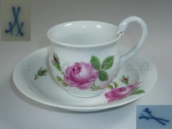 Kaffeetasse mit Untertasse bauchige Form - Meissen Schwanenhals I.Wahl Rote Rose