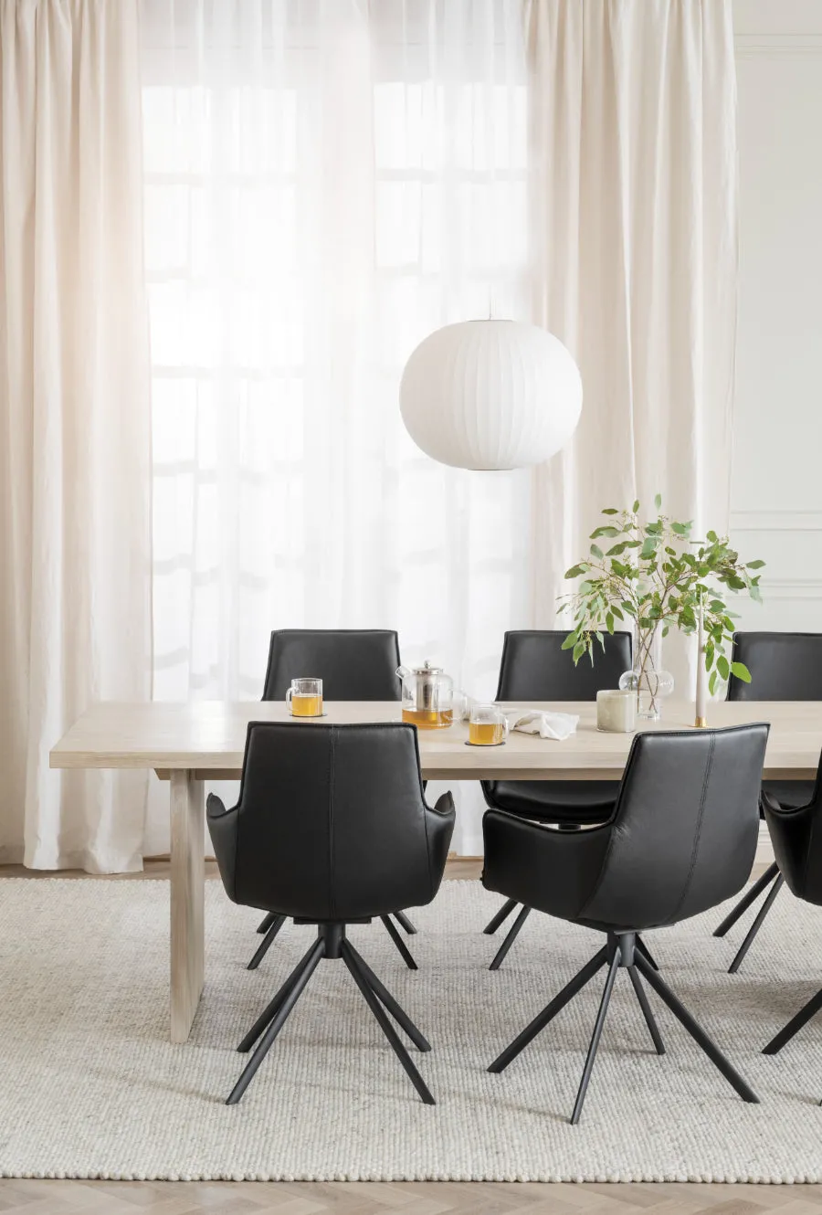 LOWELL Set of 2 Leather Swivel Armchairs Rowico