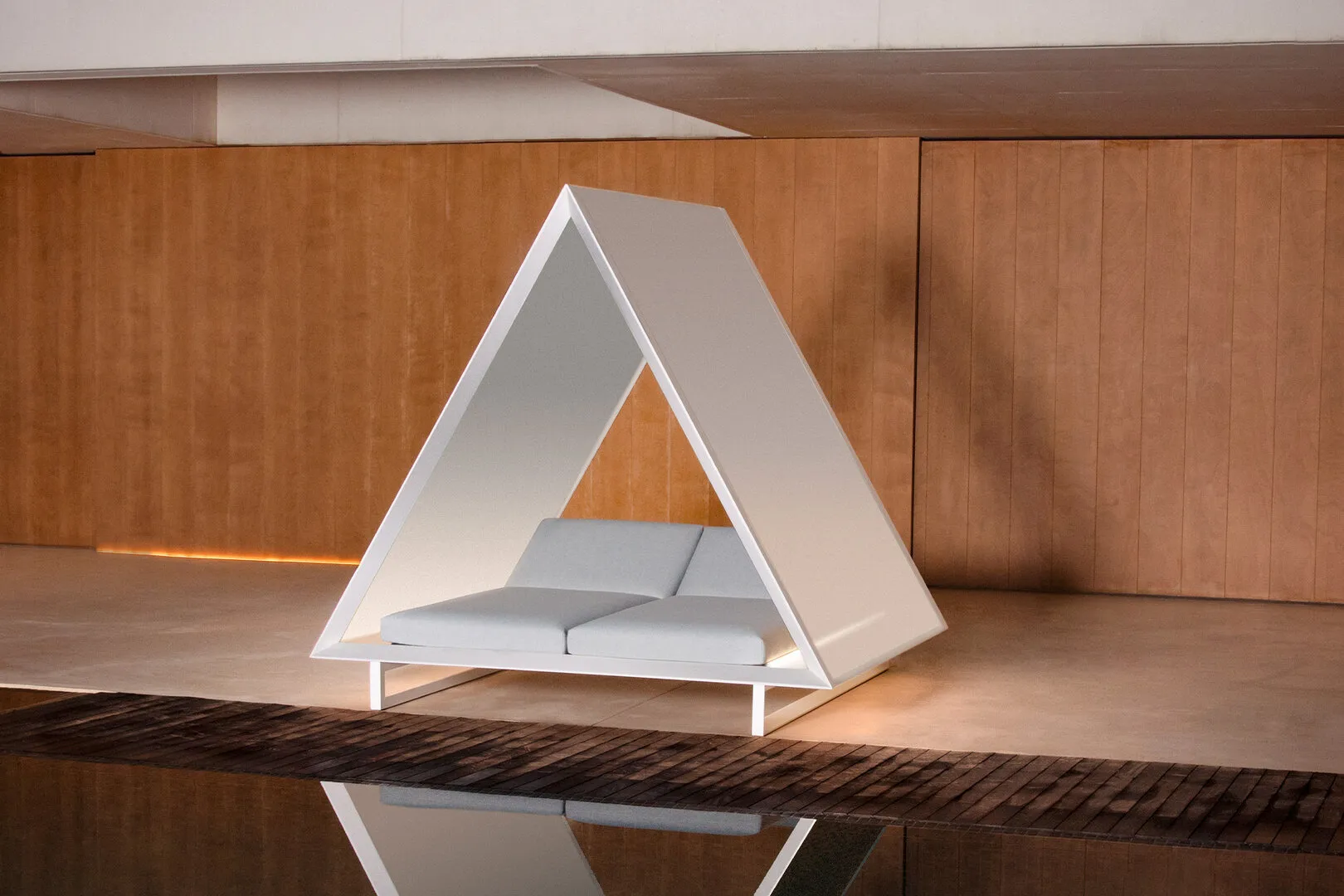 Vondom Liege mit Stoffdach WEINBERG DAYBED