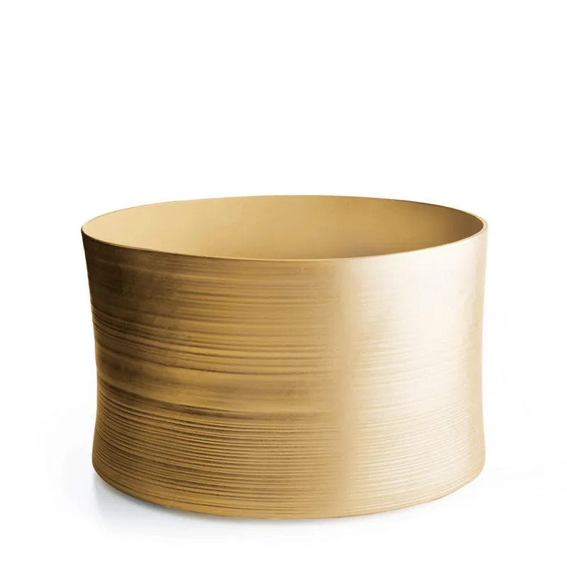 Vasen und Hocker aus der Gold Collection von B&B Italia