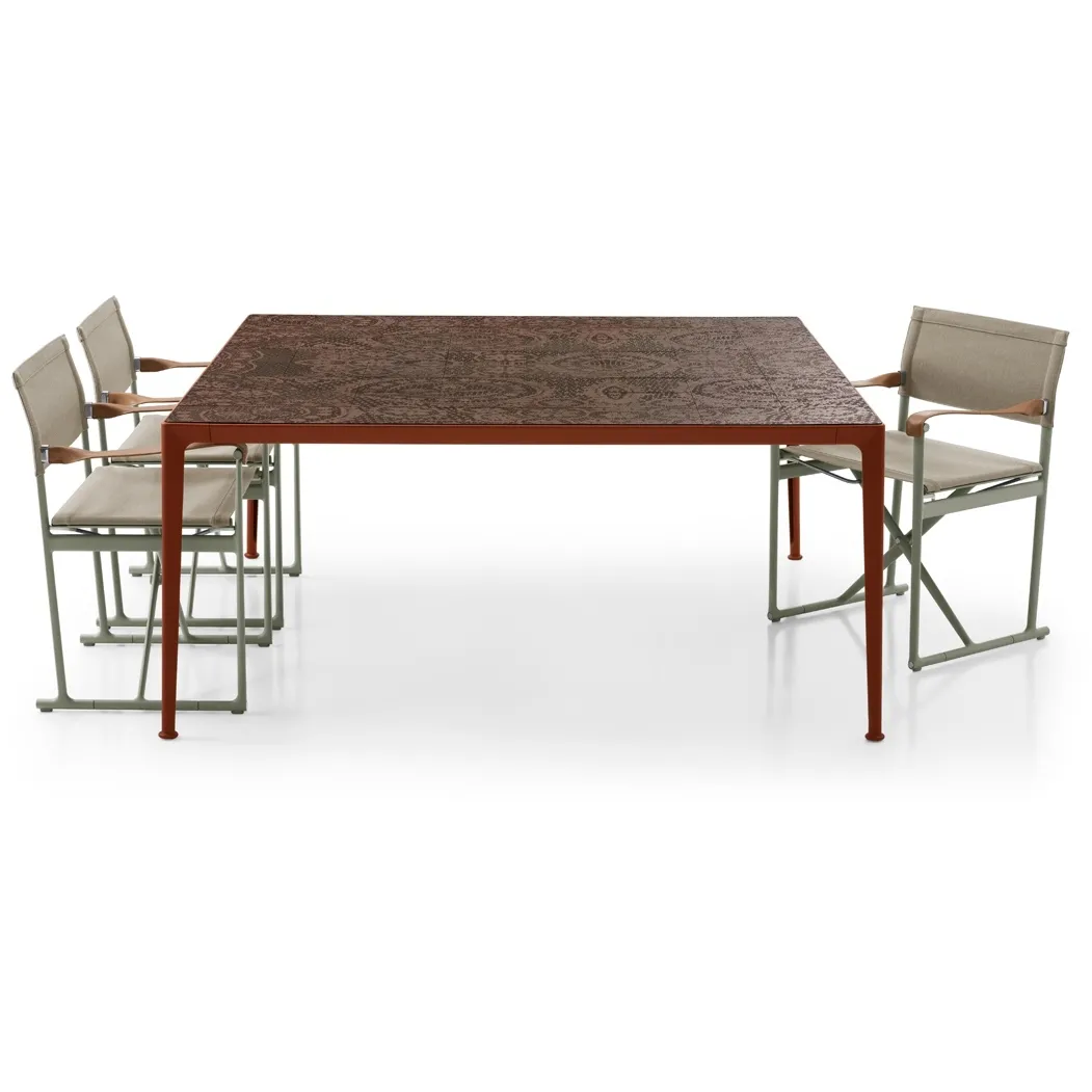 Mirto Outdoor Tisch (Lavastein / Metall) von B&B Italia