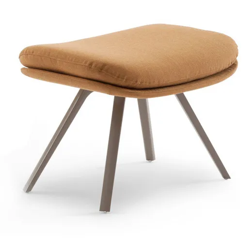 P22 Fußhocker von Cassina