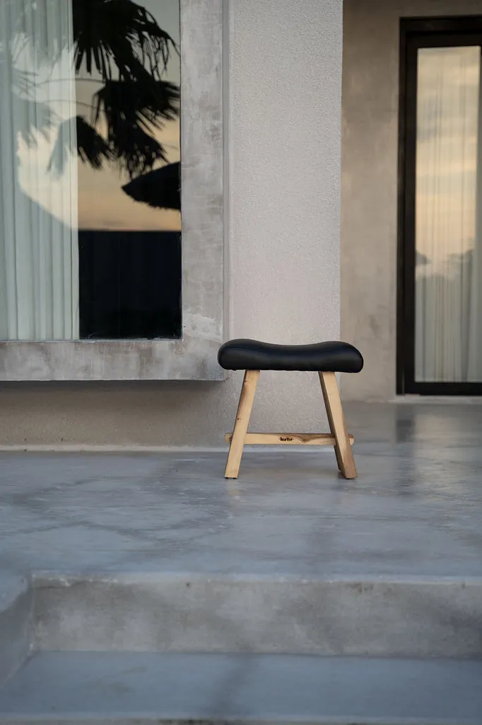 The Suar Stool with Leather - Natural Black