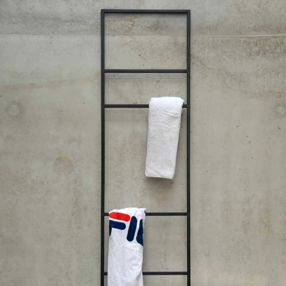 jan kurtz Handtuchleiter "Loop" schwarz