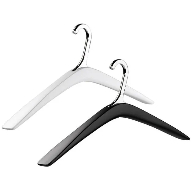Polo Kleiderbügel von pieperconcept