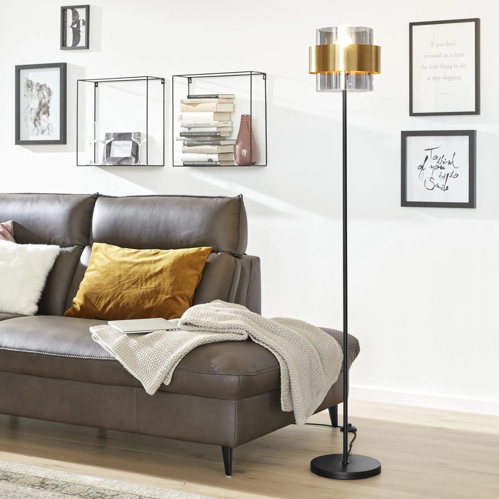 Interliving Stehleuchte 9333